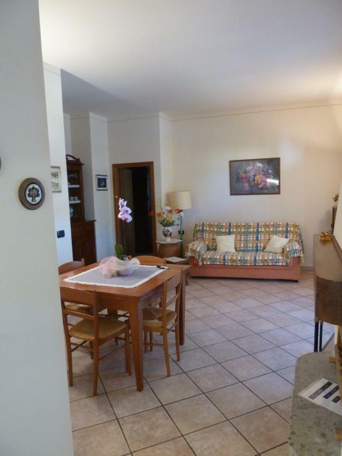 La Casina Appartamento Nel Cuore Di グレーヴェ・イン・キアンティ エクステリア 写真